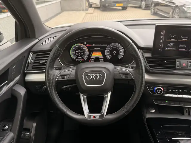 Audi Q5 view 25