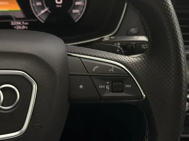 Audi Q5 view 28