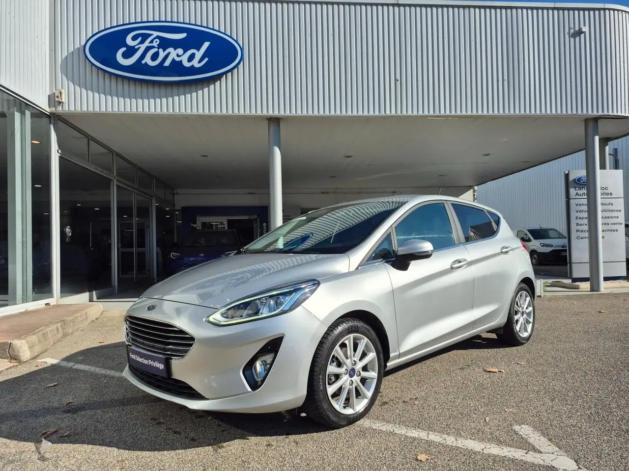 Ford Fiesta 1.0 EcoBoost 100ch Stop\u0026Start Titanium 5p Euro6.2 — photo 1 of 20