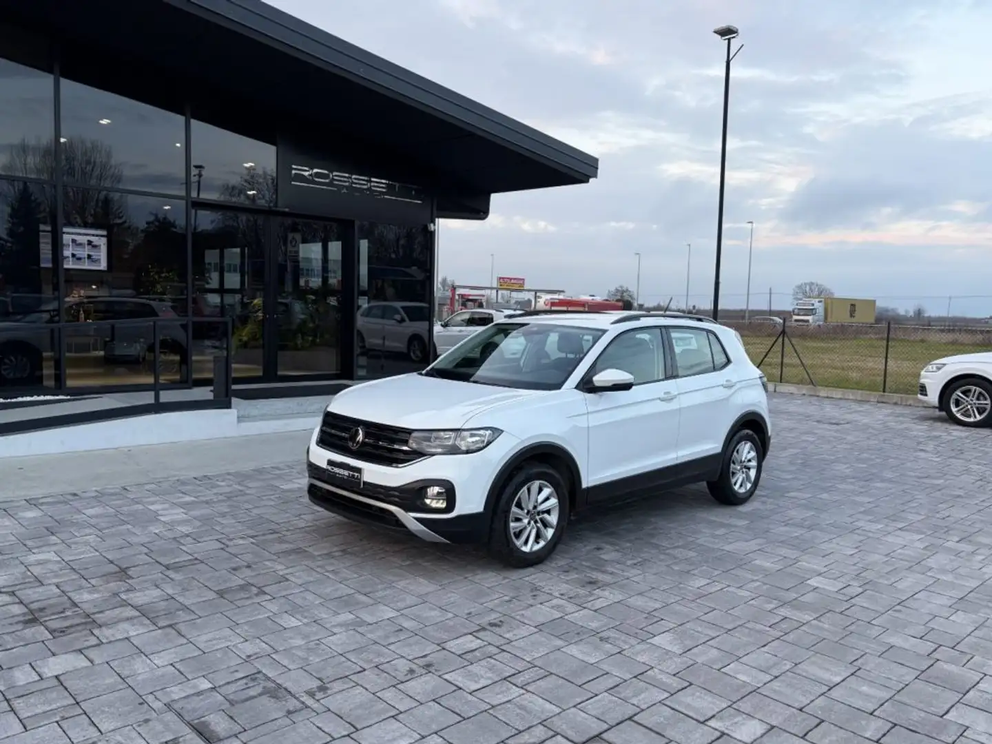 Volkswagen T-Cross 1.0 TSI RESTYLING ANCHE PER NEOPATENTATI Bianco - 2
