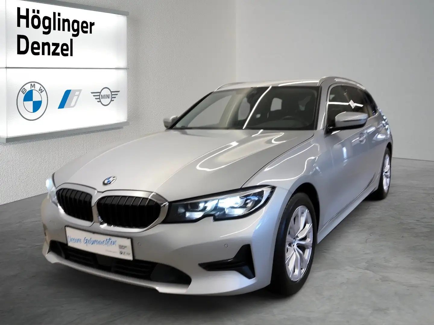 BMW 320 320d xDrive Srebrny - 1