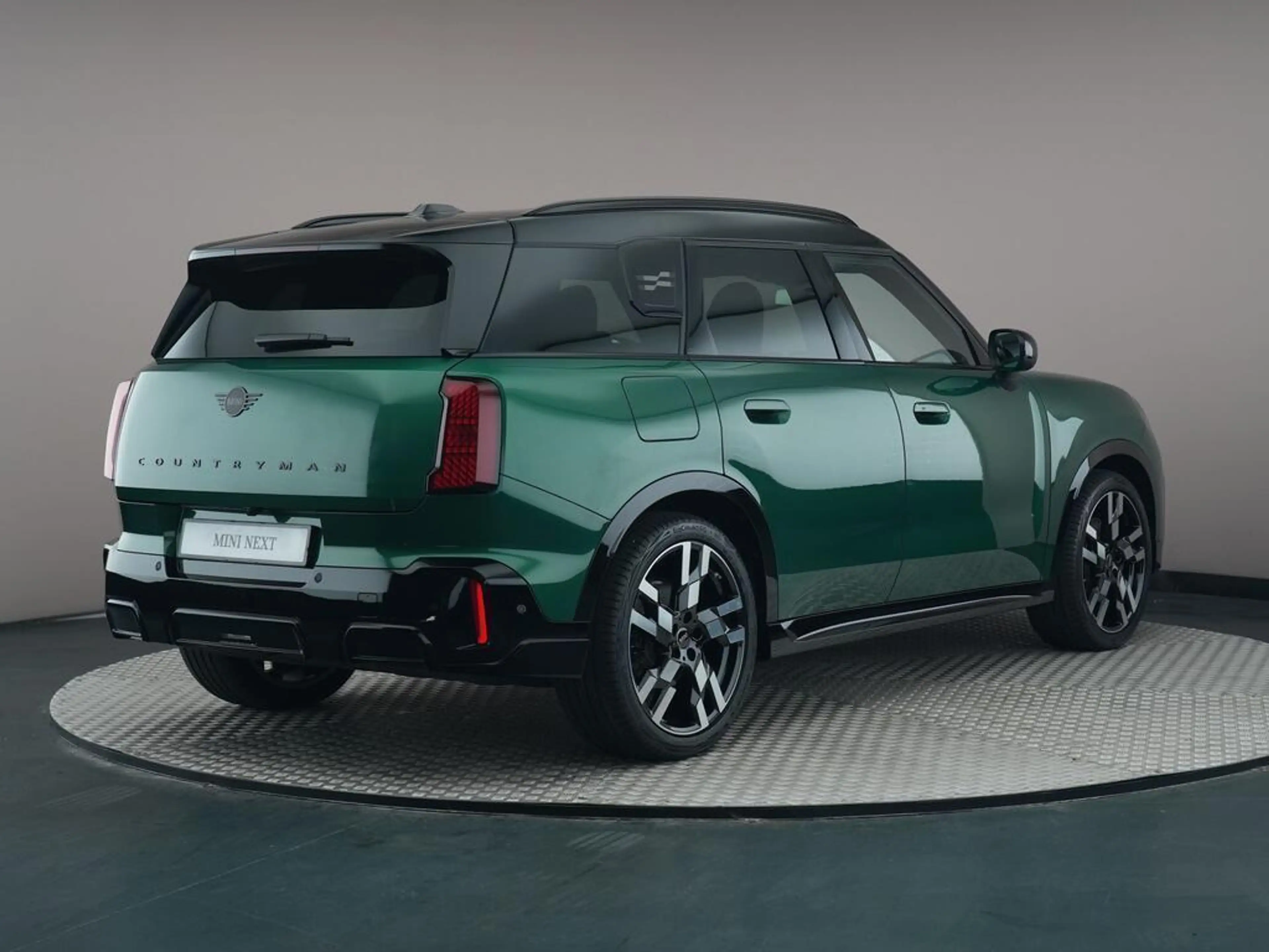 MINI John Cooper Works Countryman E XL 66.5 kWh — photo 11