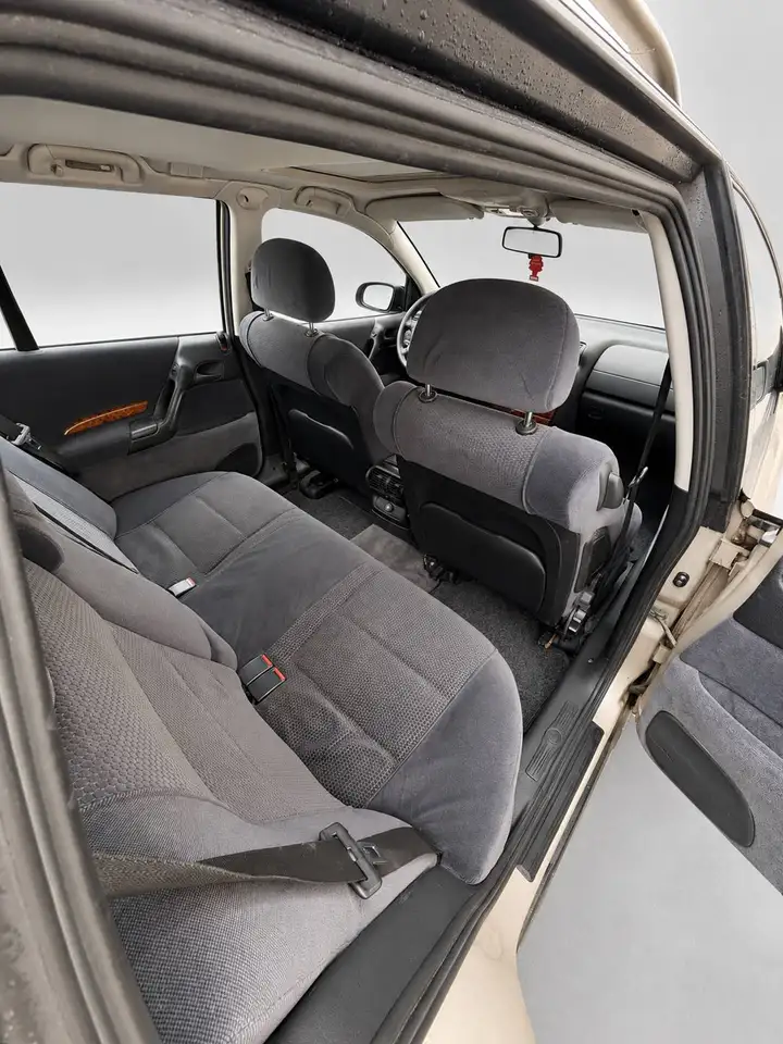 Opel Omega Caravan 2.0 16V CD Reflection, foto 10