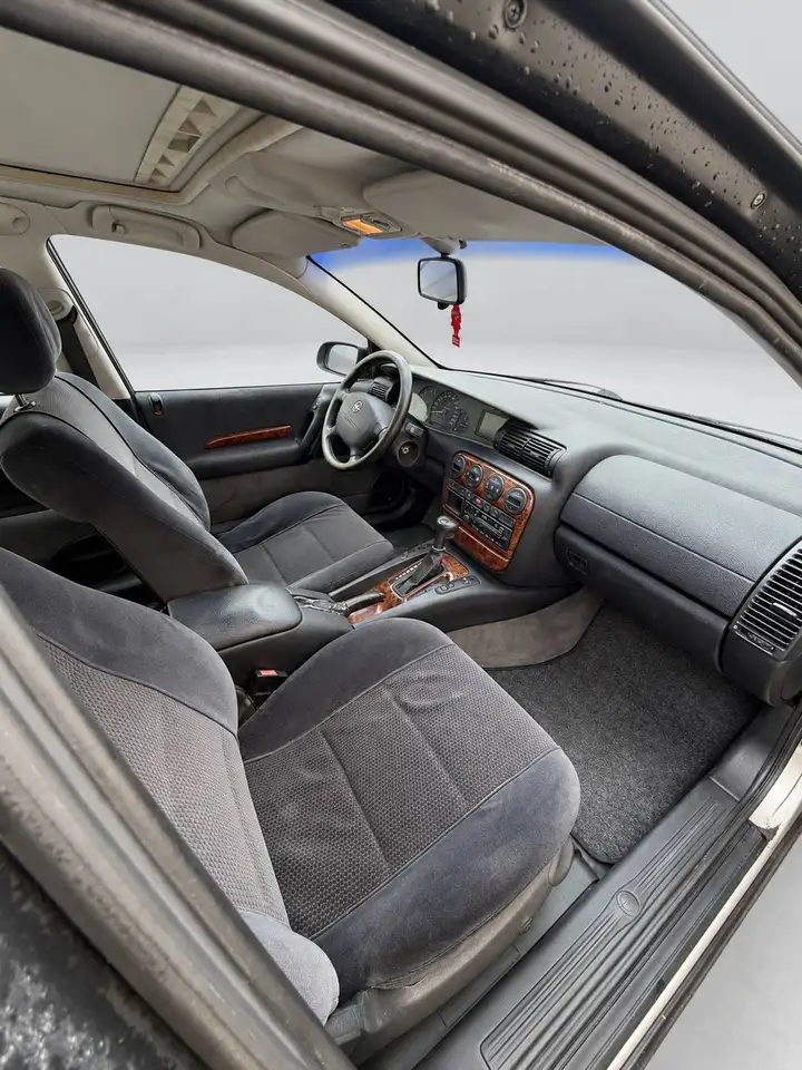 Opel Omega Caravan 2.0 16V CD Reflection, foto 11