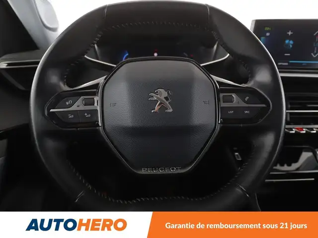 Peugeot 2008 view 19
