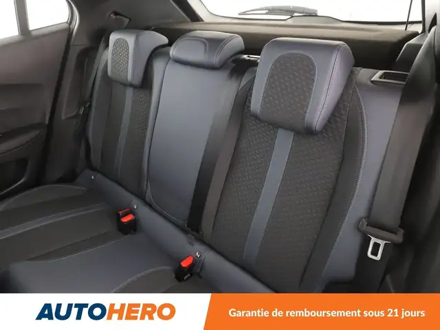 Peugeot 2008 view 14
