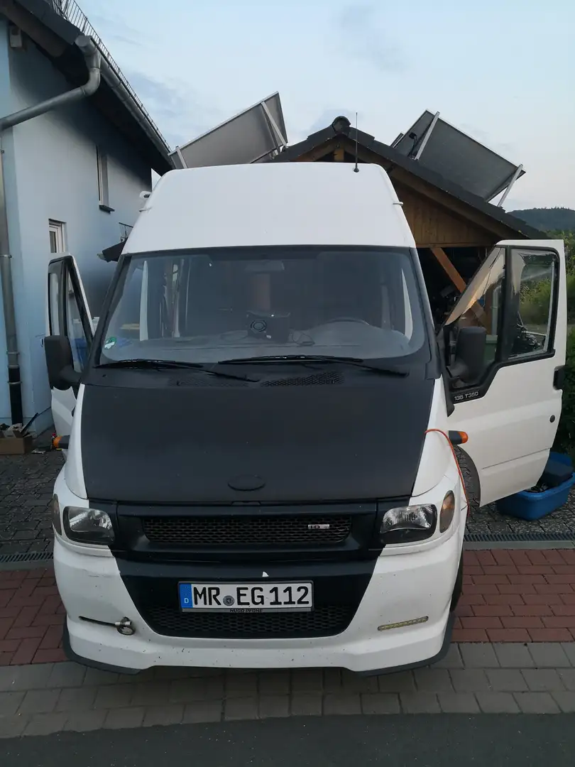 Ford Transit 2,4 TDCI mit Camperausbau Weiß - 2