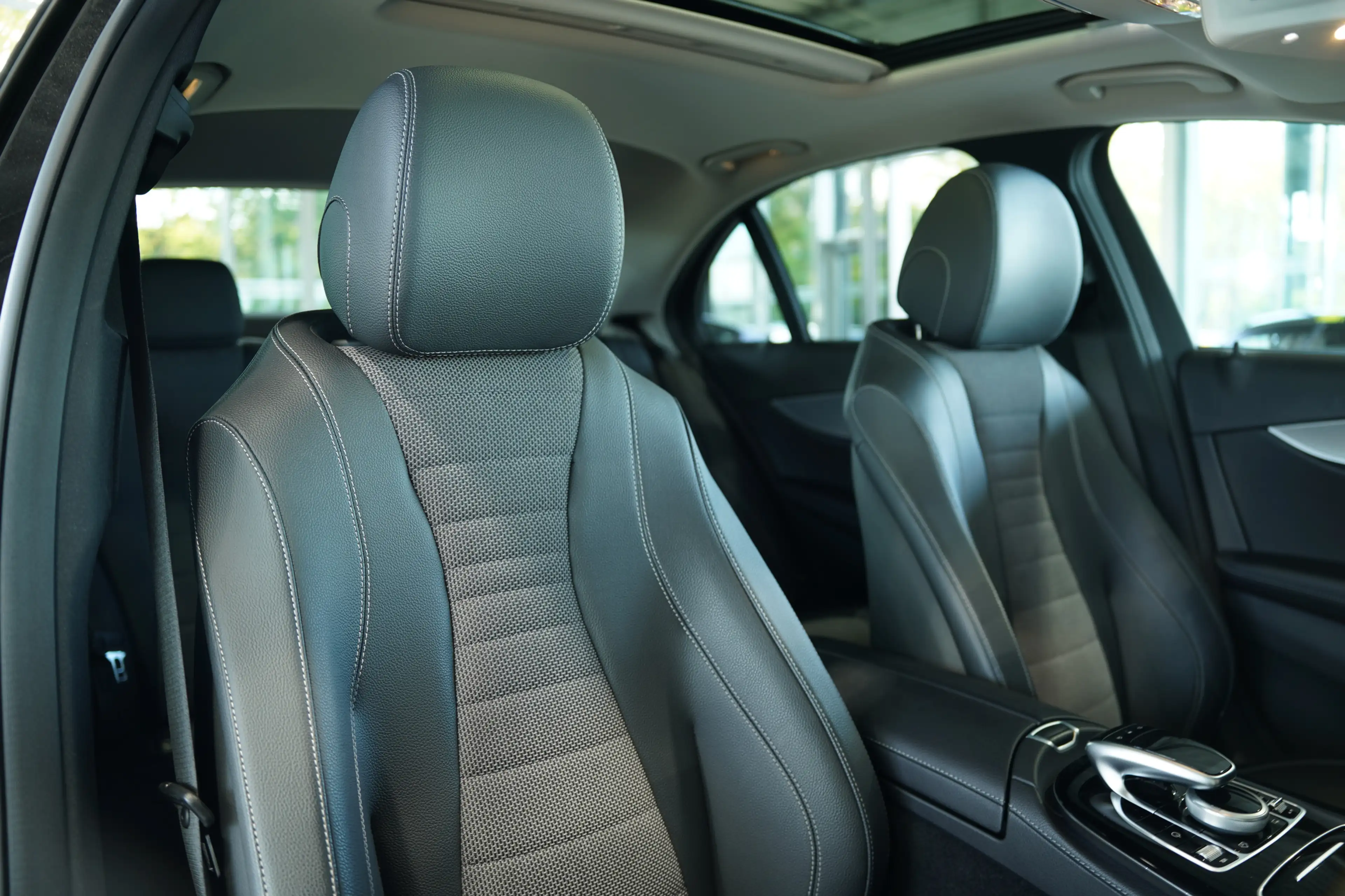 Mercedes-Benz E 220 d Limousine Avantgarde *2.H *Wide*GSD*AHK — photo 14