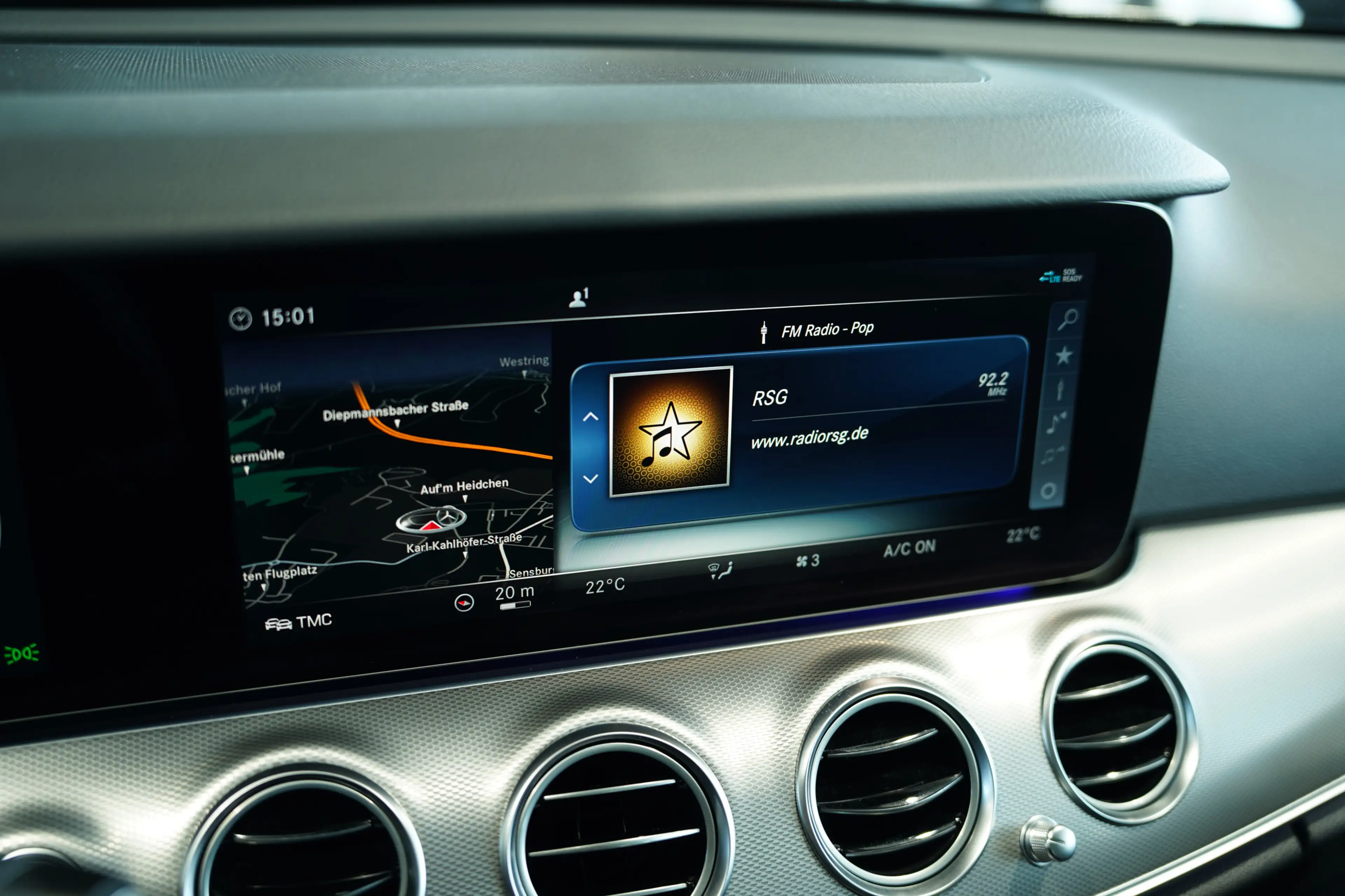 Mercedes-Benz E 220 d Limousine Avantgarde *2.H *Wide*GSD*AHK — photo 26