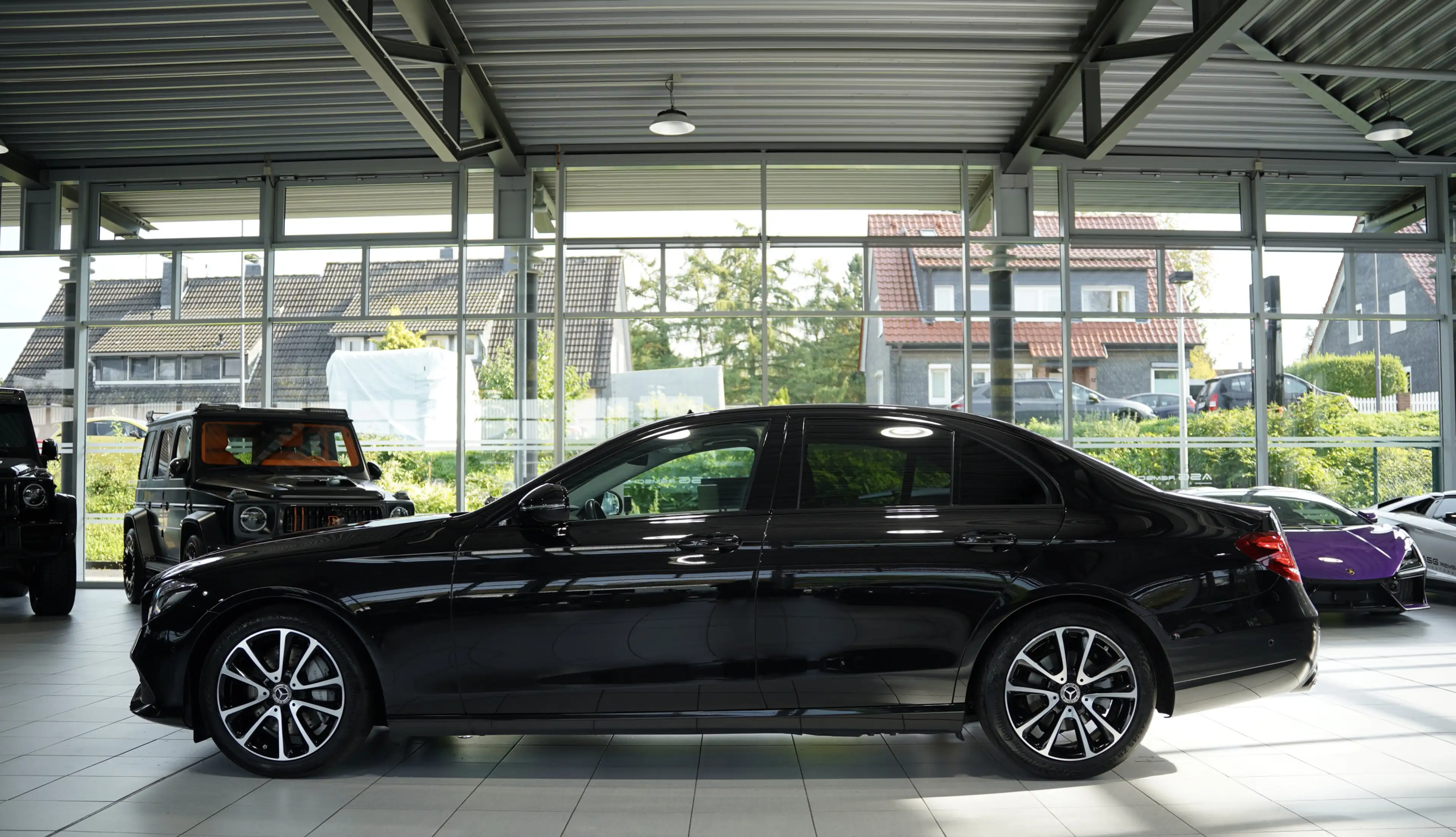 Mercedes-Benz E 220 d Limousine Avantgarde *2.H *Wide*GSD*AHK — photo 11