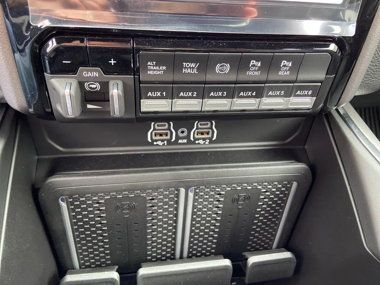 RAM 3500 снимка RAM 3500