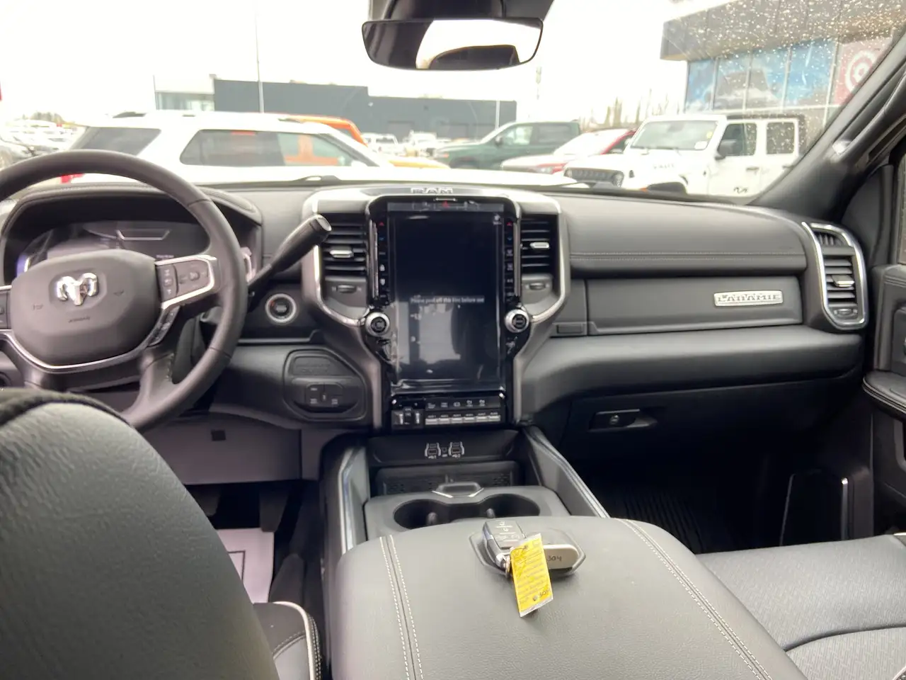 RAM 3500 снимка RAM 3500