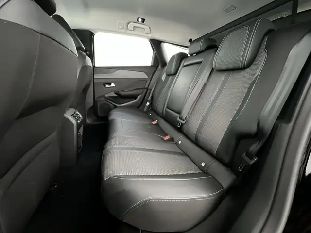 Peugeot 308 view 8