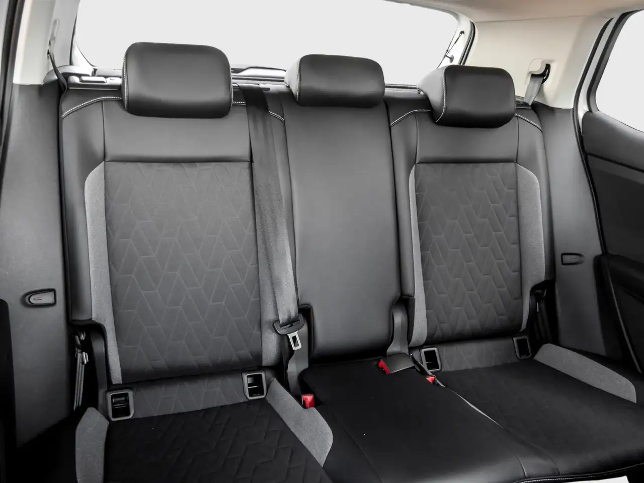 Volkswagen T-Cross GOAL 1.0 TSI LED Navi TravelAss. Ganzj.reifen 4