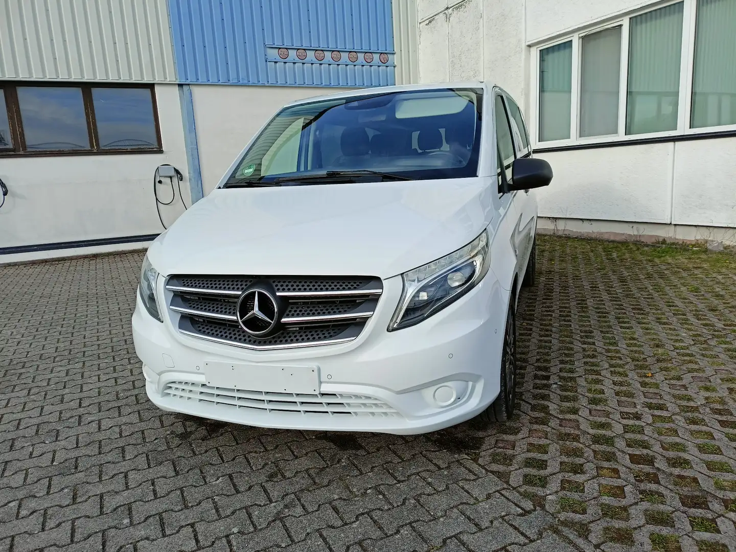 Mercedes-Benz Vito Vito 116 CDI Tourer Lang Aut. EDITION Белый - 1