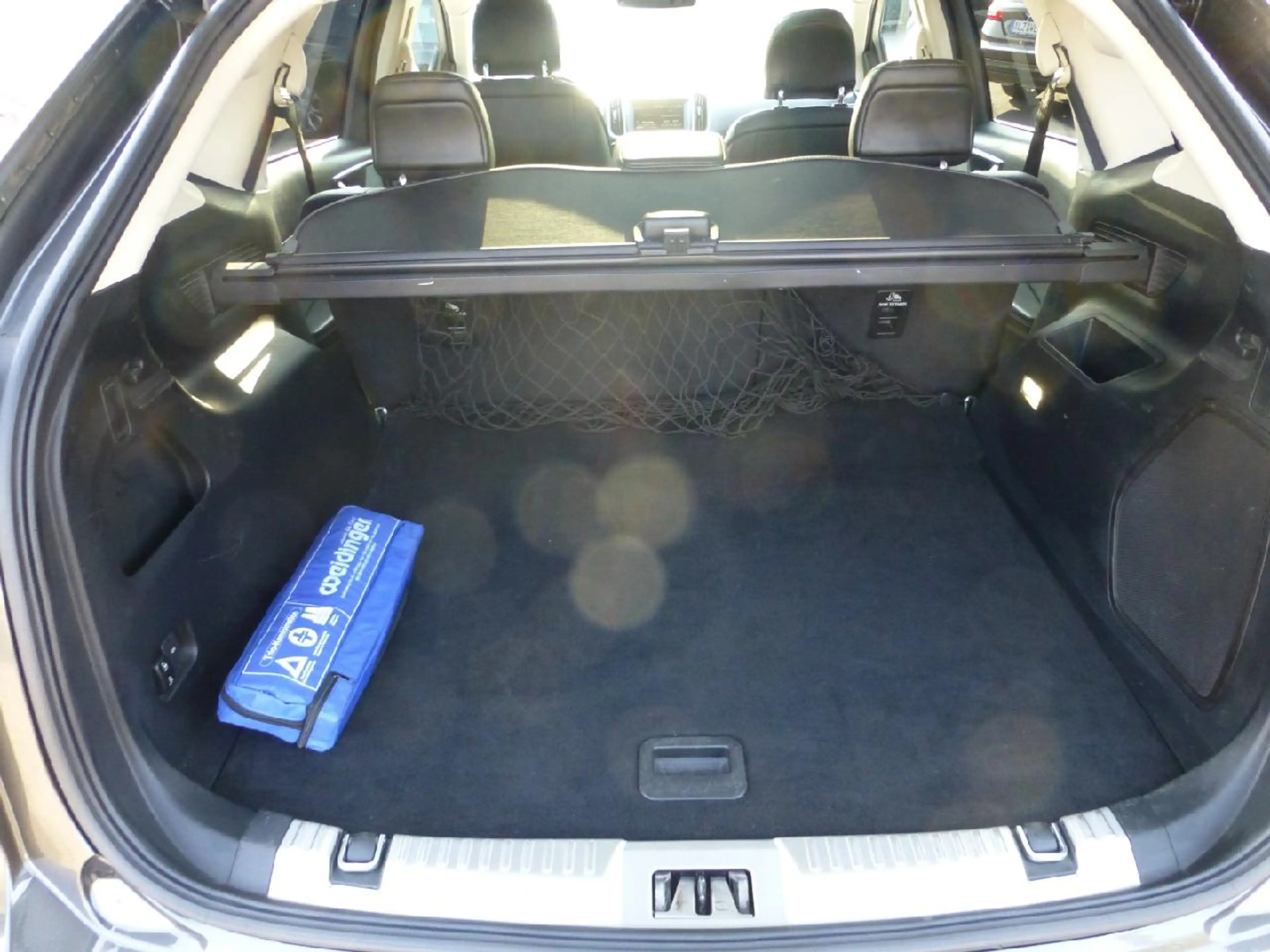 Ford Edge Titanium 4x4 — photo 13