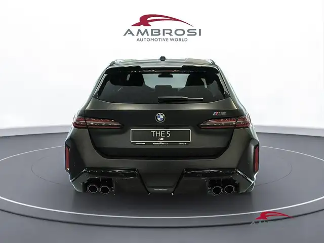 BMW M5 view 7