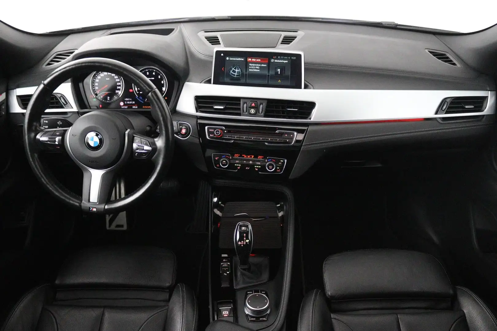 BMW X2 SDrive18i High Executive M-pakket X (NL-auto, Deal Zwart - 2