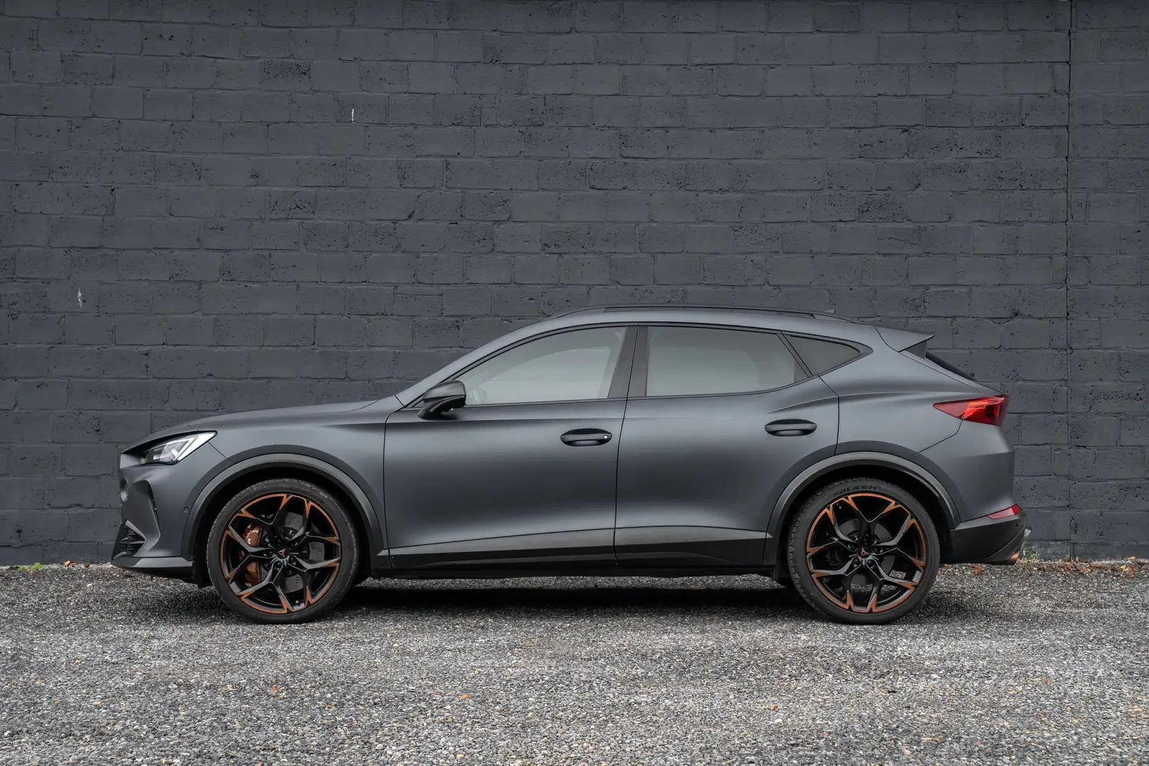 CUPRA Formentor VZ5 DSG NAVI/CARBON/CUPSEATS/ACC/DCC Grey - 2