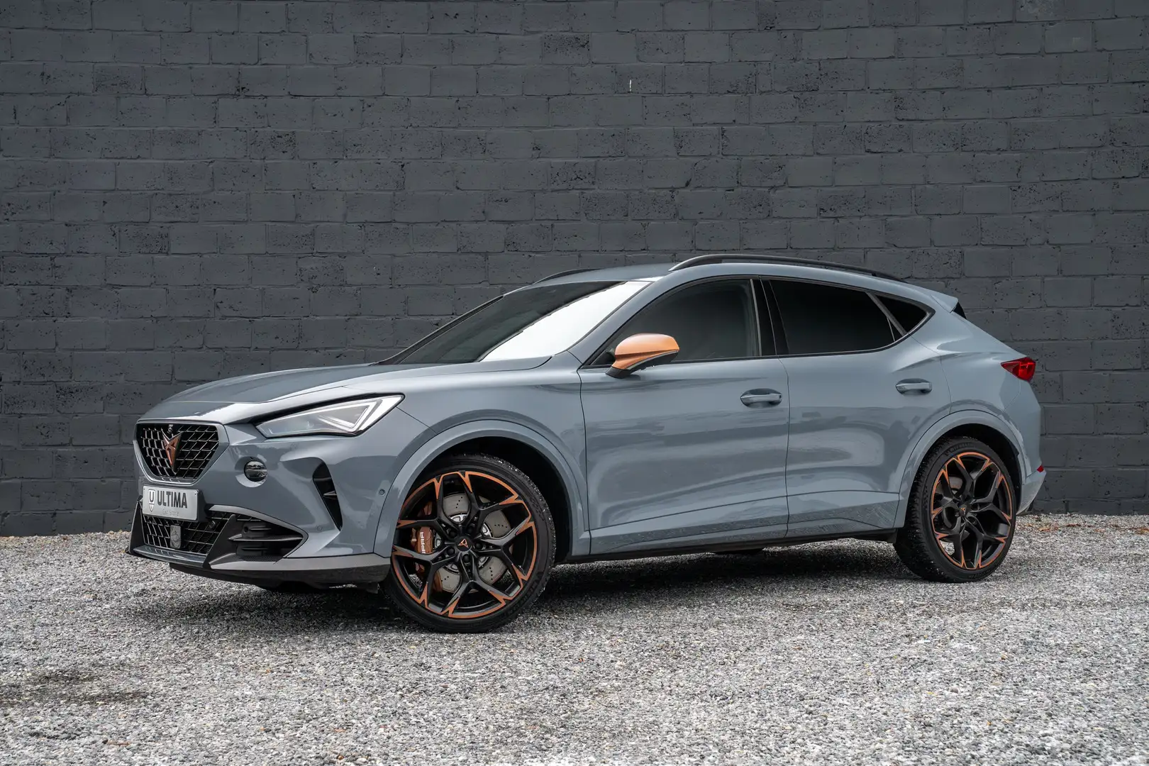 CUPRA Formentor VZ5 DSG NAVI/CARBON/CUPSEATS/ACC/DCC Blau - 1