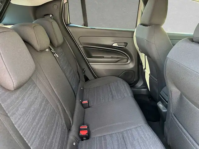 Jeep Avenger view 5