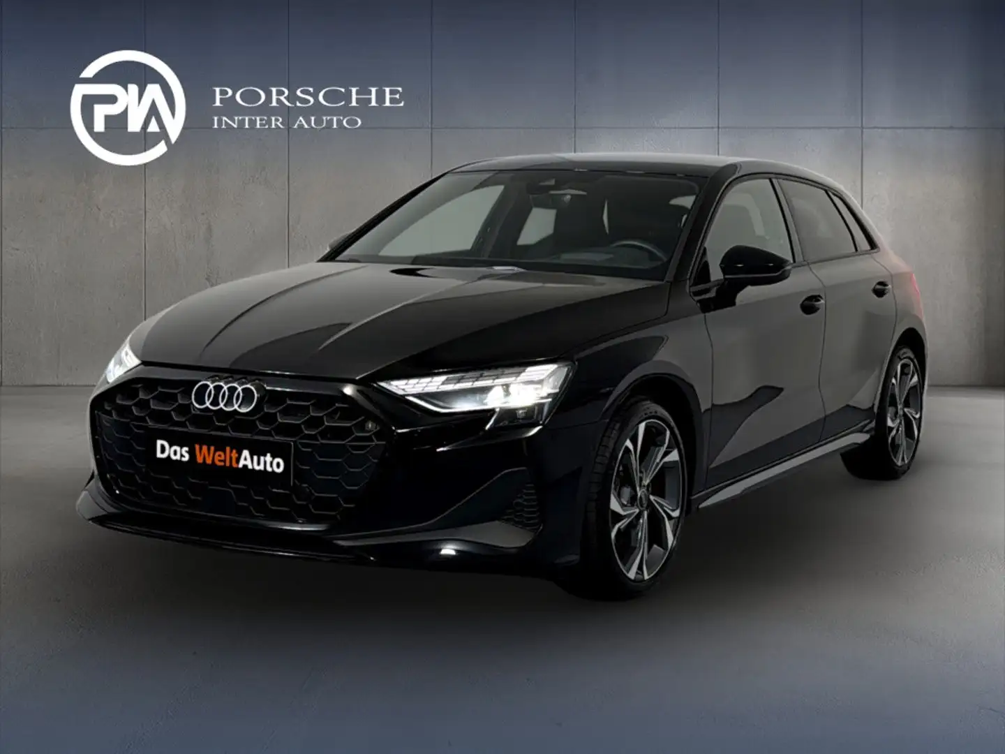 Audi A3 30 TFSI Schwarz - 1