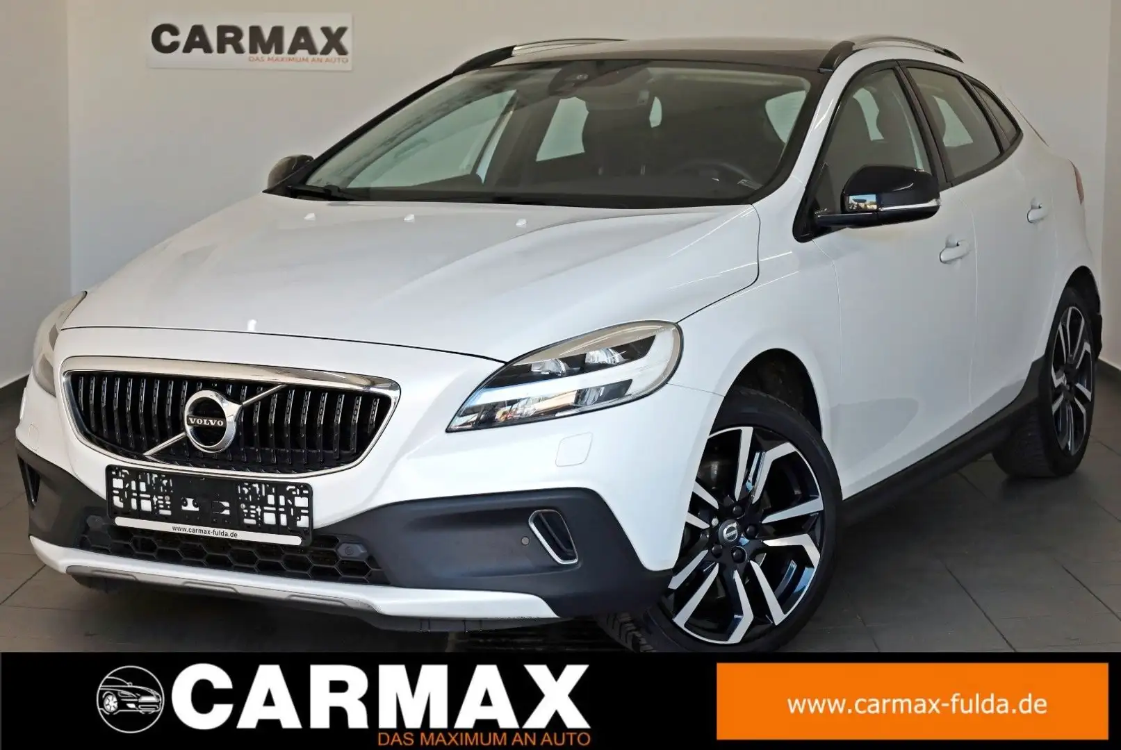 Volvo V40 Cross Country Summum Leder,Navi,LED,Panorama Alb - 1