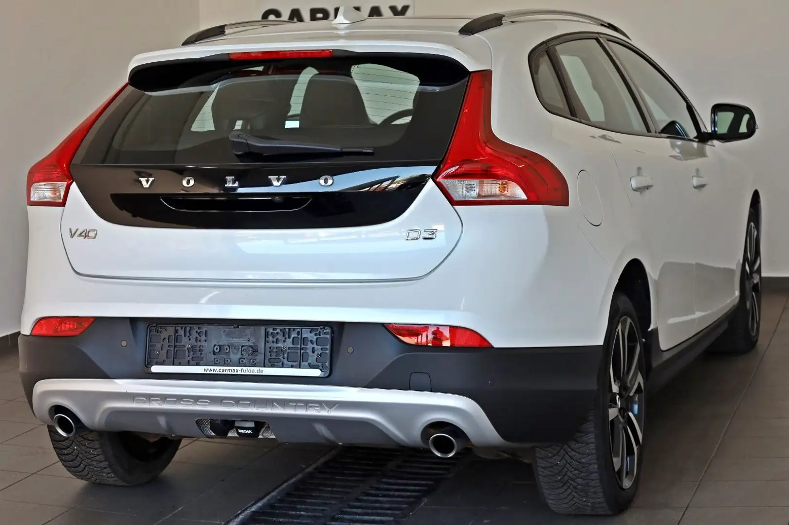 Volvo V40 Cross Country Summum Leder,Navi,LED,Panorama Alb - 2