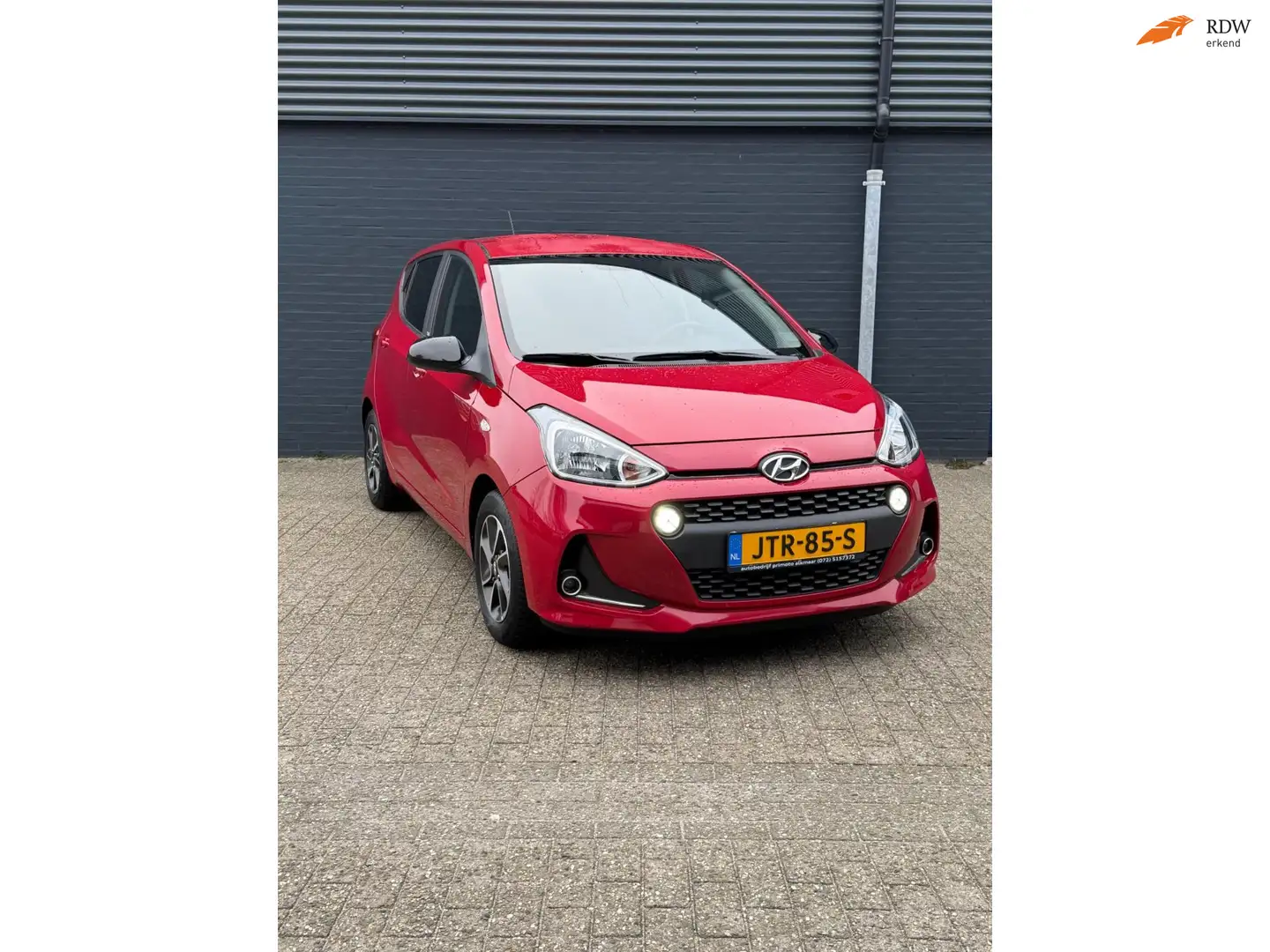 Hyundai i10 1.0 Comfort 5-zits STUUR/STOELVERWARMING CRUISE LM Rot - 1