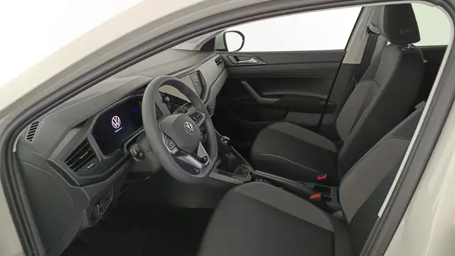 Volkswagen Taigo view 9
