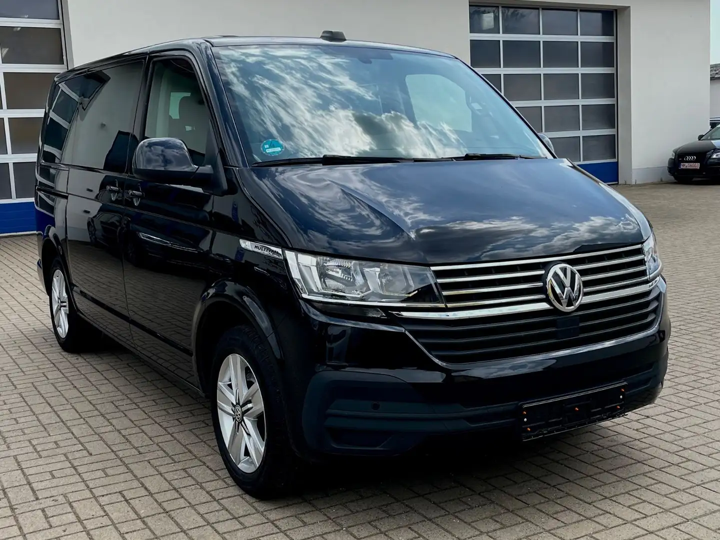 Volkswagen T6 Multivan 2.0TDI DSG,Leder,Navi,Standheiz.AHK Noir - 2