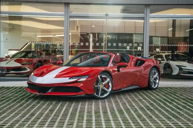 Ferrari SF90 Spider