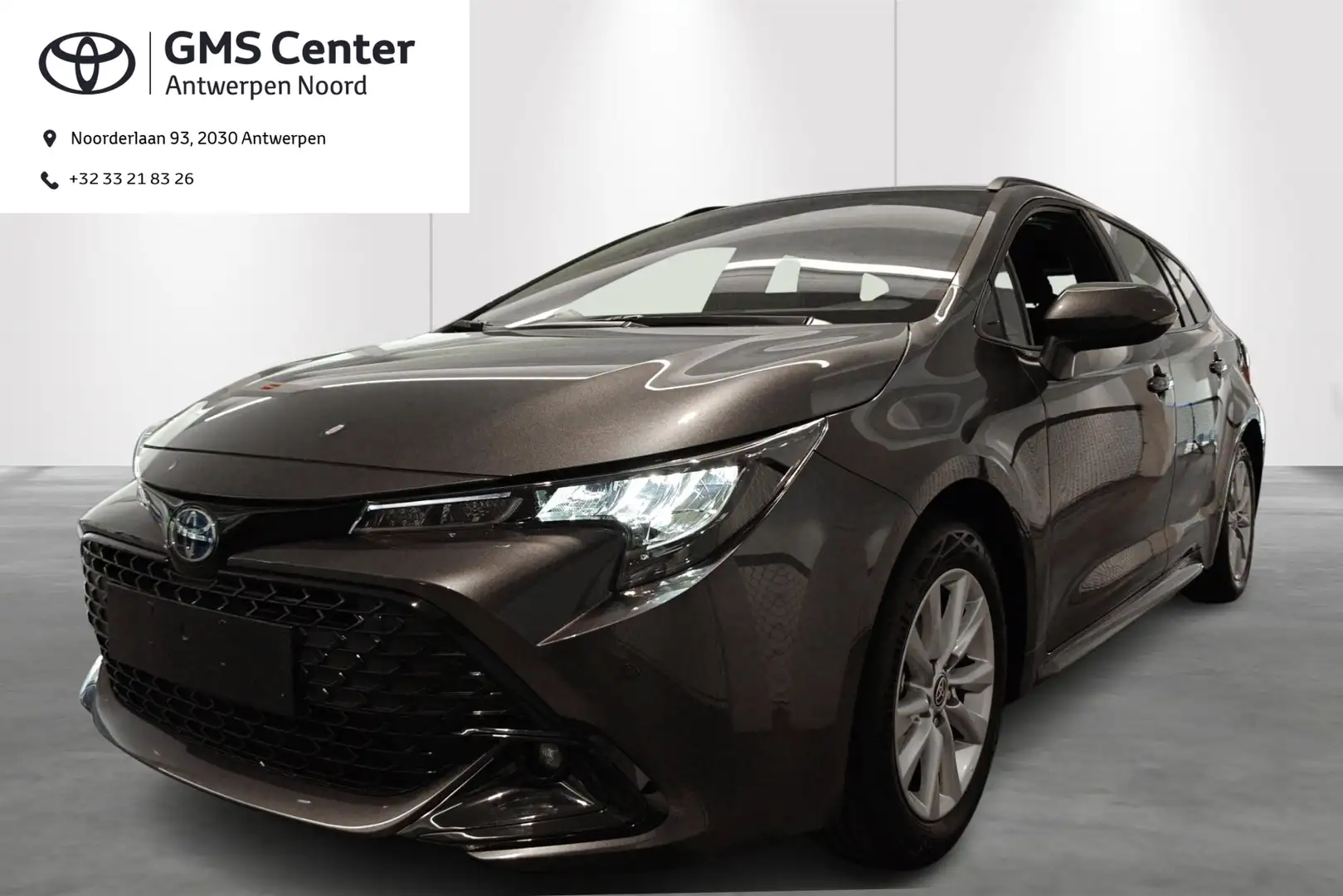Toyota Corolla TS 1.8 Dynamic + Business Pack - incl 2 jaar KARE Grey - 1