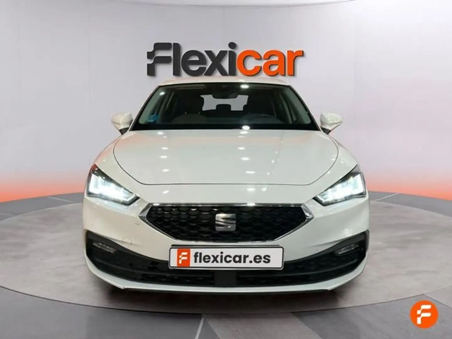SEAT Leon 1.5 eTSI 85kW DSG-7 Style XM Blanco - 2
