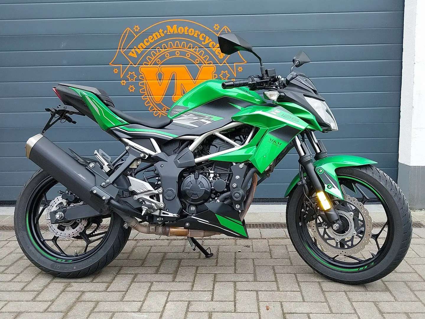 Kawasaki Z 125 mit ABS, Crashpads und Heckumbau Zöld - 2