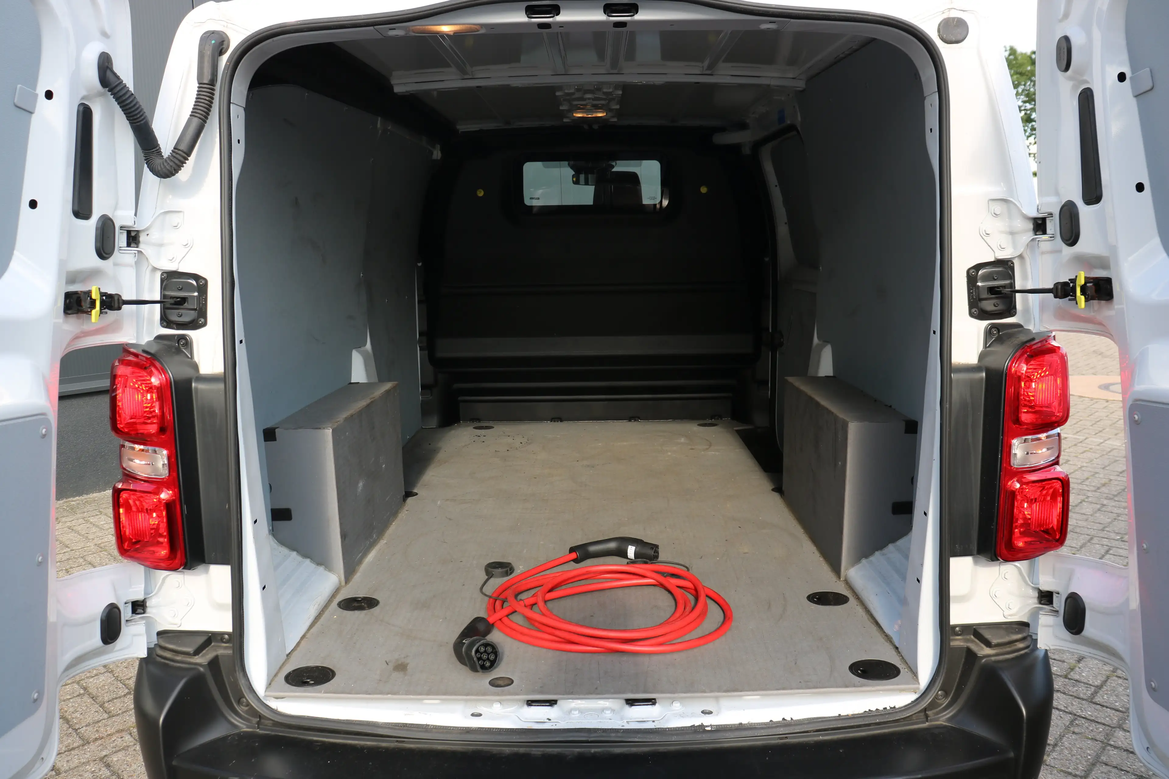 Peugeot e-Expert EV L3 75 kWh | Navi | Camera | PDC V+A | Cruise co — photo 18
