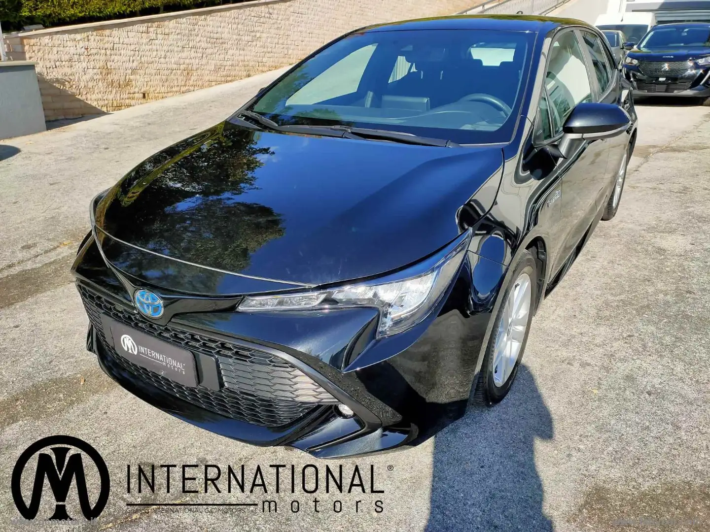 Toyota Corolla 1.8 Hybrid Active SPECIAL PROMO Noir - 1