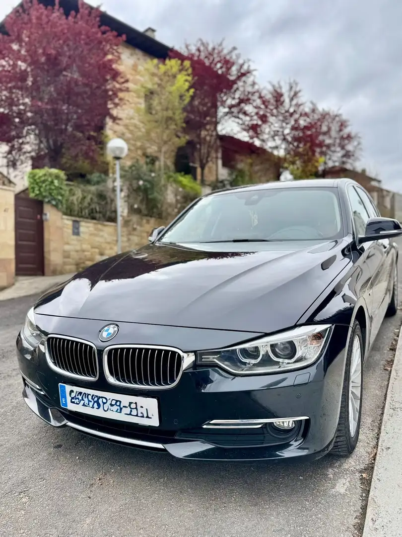 BMW 320 320dA Luxuri - 2