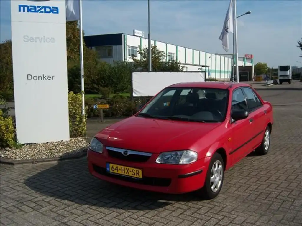 Mazda 323 2002 из Европы — купить под ключ