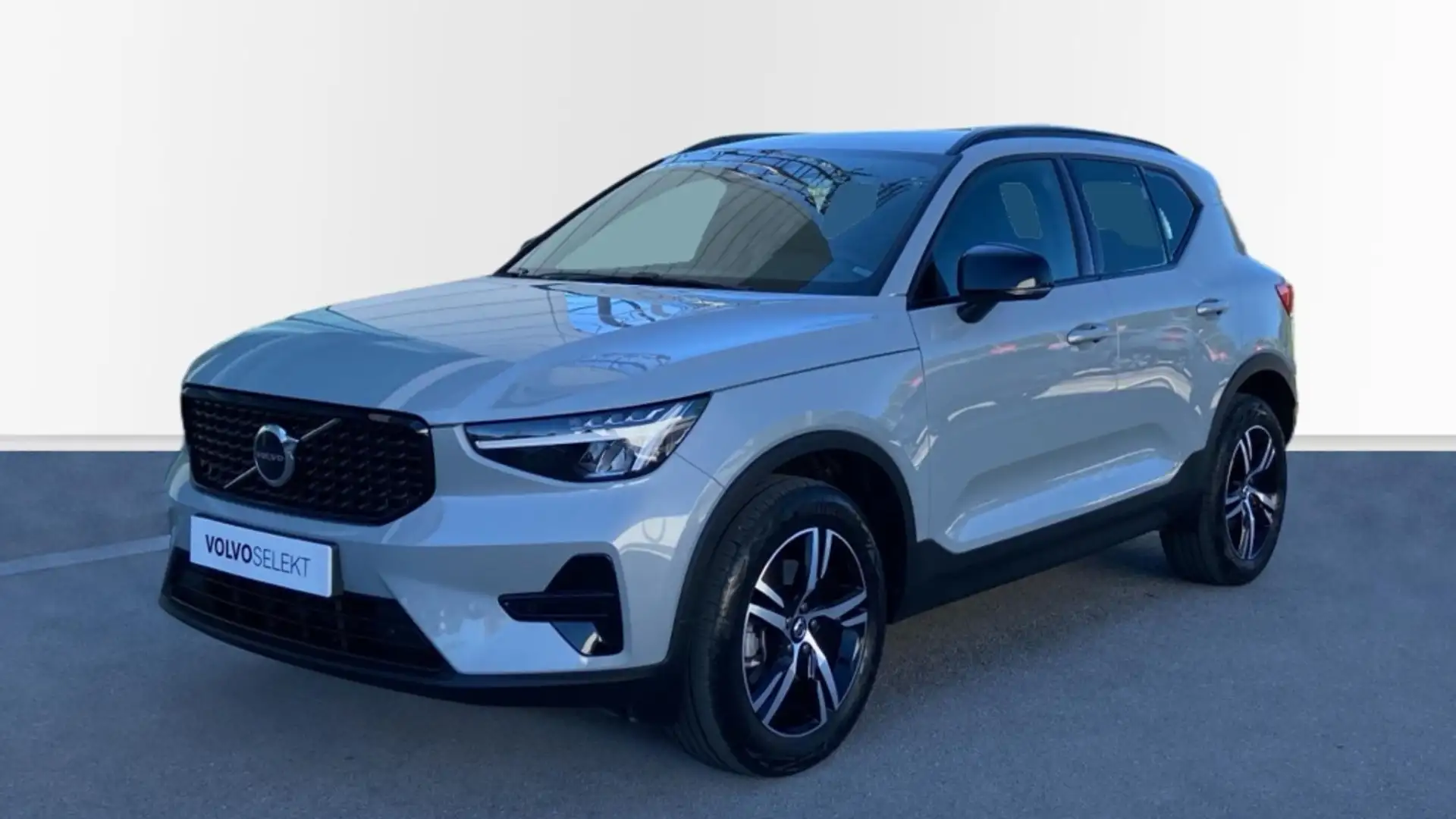 Volvo XC40 2.0 B3 PLUS DARK AUTO 163 5P - 1