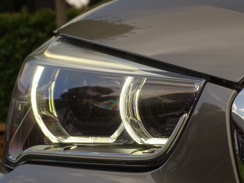 BMW X1 xDrive20i Essential | Trekhaak | 4x4| Verst. A-ban — photo 3