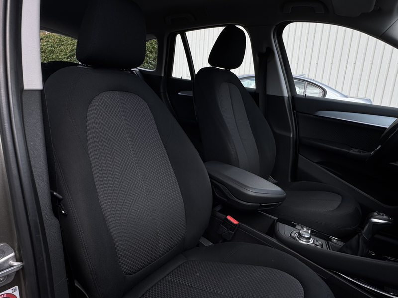 BMW X1 xDrive20i Essential | Trekhaak | 4x4| Verst. A-ban — photo 35