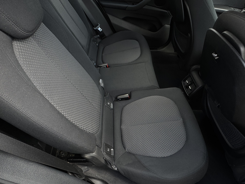 BMW X1 xDrive20i Essential | Trekhaak | 4x4| Verst. A-ban — photo 39