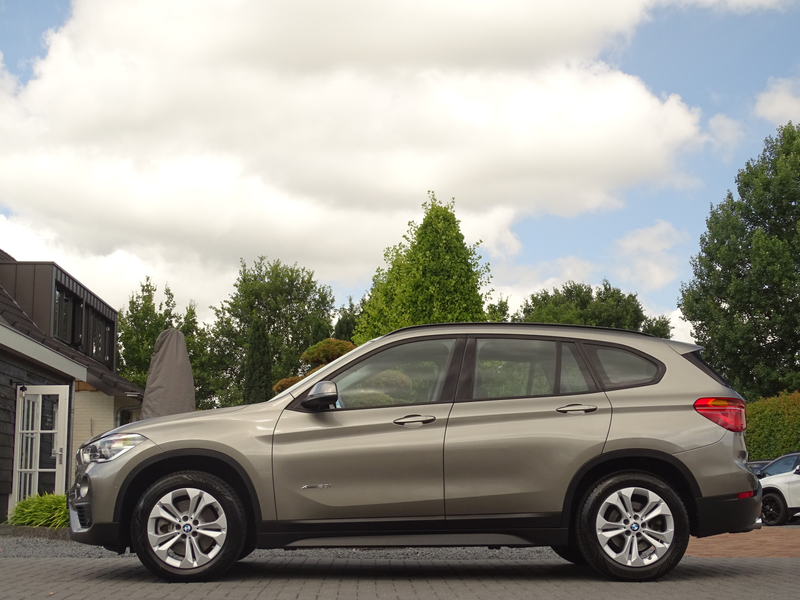 BMW X1 xDrive20i Essential | Trekhaak | 4x4| Verst. A-ban — photo 9
