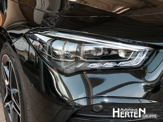 Mercedes-Benz Cla view 13