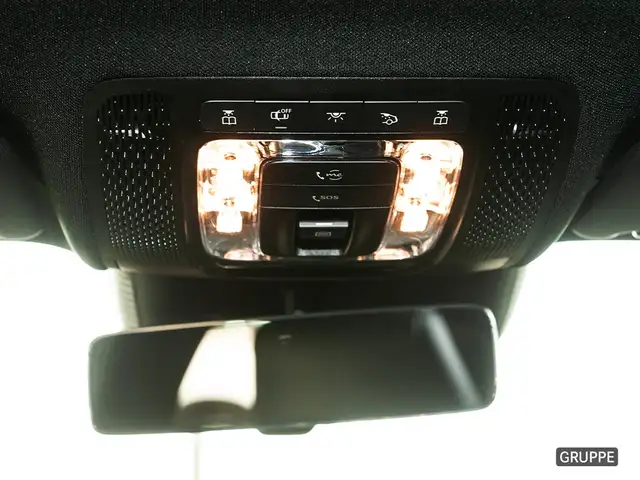 Mercedes-Benz Cla view 11