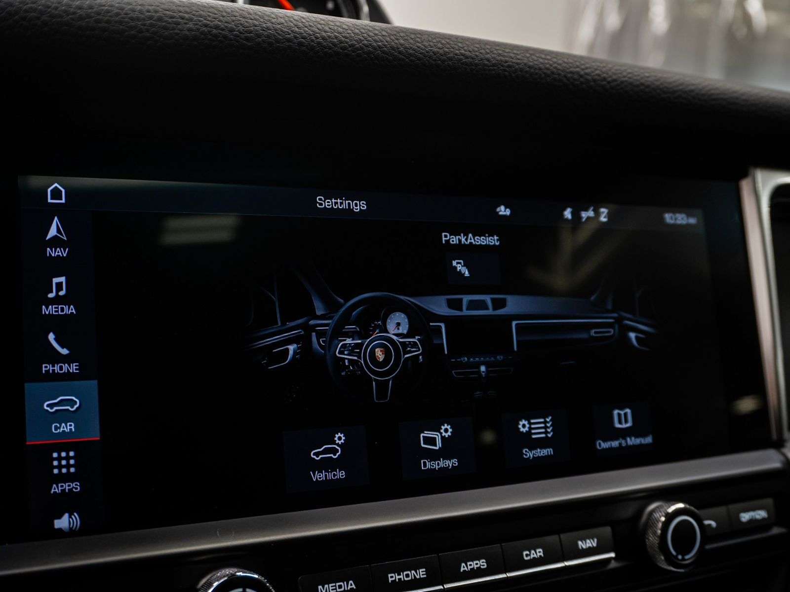 2021 Porsche Macan |Two Wheel Sets, No Accidents, Porsche Service His thumb 19