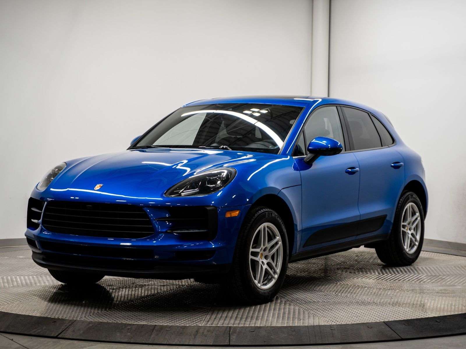 2021 Porsche Macan |Two Wheel Sets, No Accidents, Porsche Service His