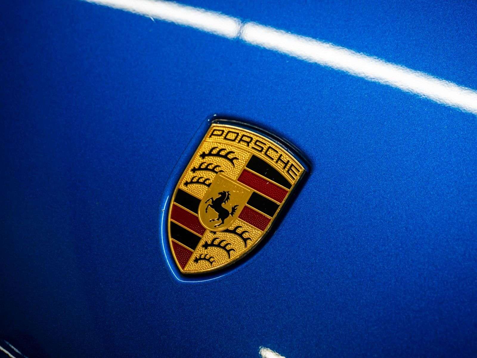 2021 Porsche Macan |Two Wheel Sets, No Accidents, Porsche Service His thumb 11