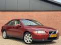Volvo S60 2.4 AUTOMAAT | NL-AUTO! | NAVI | LEDER | TREKHAAK! Rosso - thumbnail 4